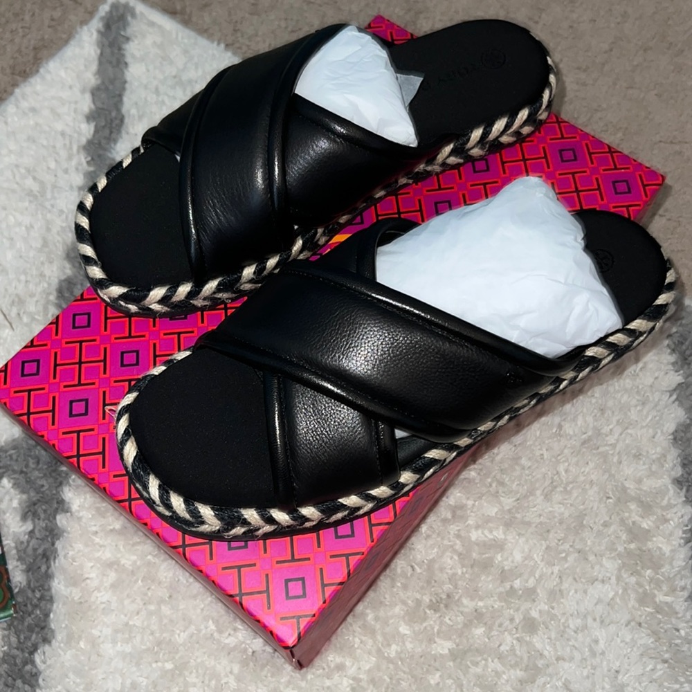**BRAND NEW** Tori Burch Criss Cross Espadrille Slide/ Textured Calf Leather